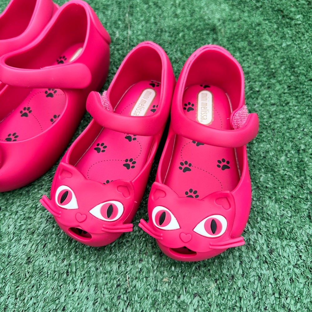 Mini Melissa Pink Cat Face Slippers - Picture 3 of 6